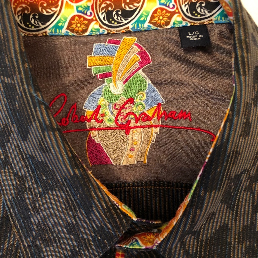 Robert Graham, Long sleeve,like new condition